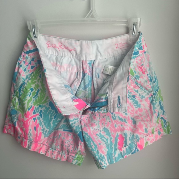 Lilly Pulitzer Callahan Shorts Turquoise Let's Cha Cha Size 2 Vibrant EUC - Picture 3 of 6